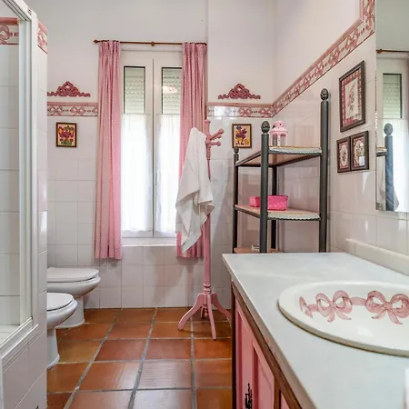 6 Bedroom Lovely In Holiday home Conil De La Frontera