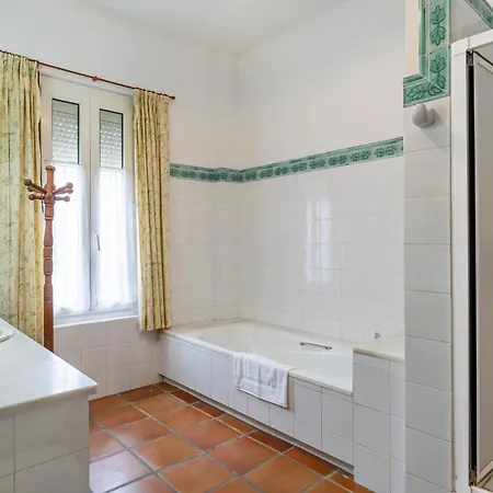 6 Bedroom Lovely In Conil De La Frontera