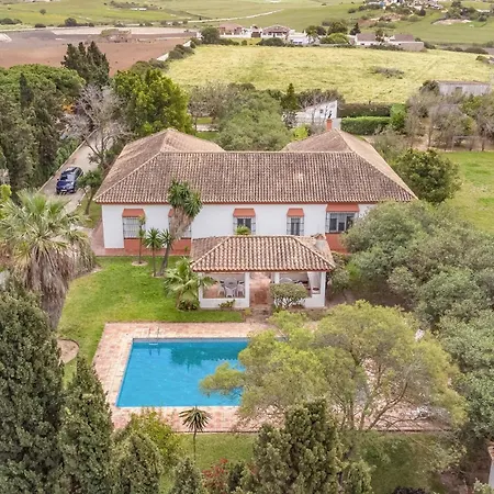 6 Bedroom Lovely In Holiday home *